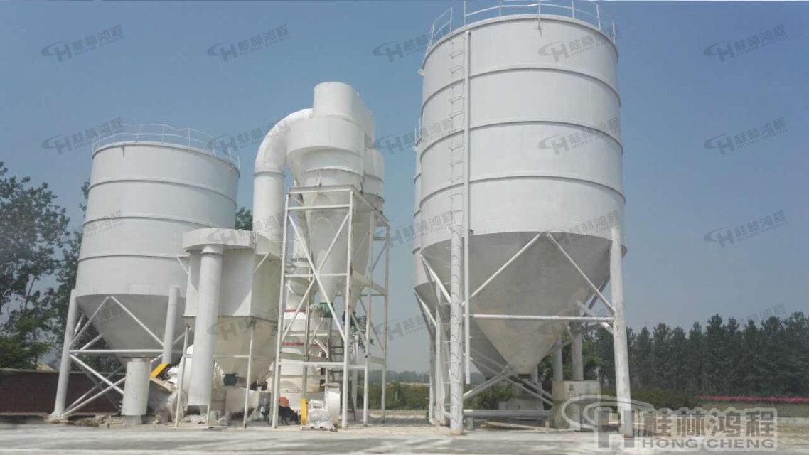 HC1900雷蒙磨200目長(zhǎng)石粉年產(chǎn)10萬噸磨粉機(jī)價(jià)格公道