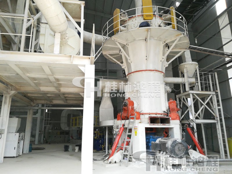 高嶺土制粉環(huán)保型磨粉機(jī) HLMX超細(xì)立磨 高嶺土制粉環(huán)保型磨粉機(jī) HLMX超細(xì)立磨