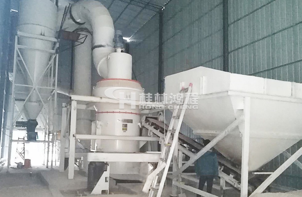 HC1700擺式磨新型活性石灰粉200目數(shù)的機械設(shè)備 HC1700擺式磨新型活性石灰粉200目數(shù)的機械設(shè)備