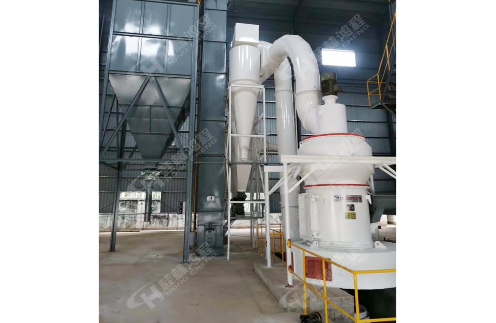 云南新安裝的HC4121石膏雷蒙磨粉機250目生產車間 云南新安裝的HC4121石膏雷蒙磨粉機250目生產車間