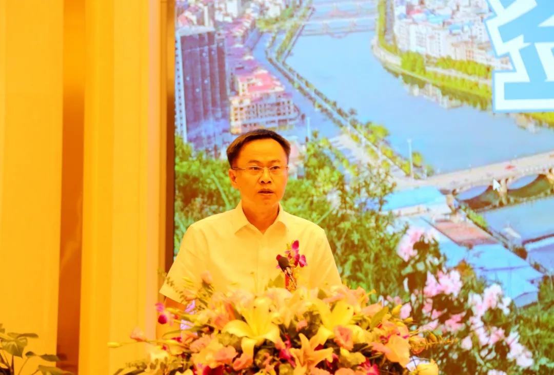 灌陽(yáng)縣委書記周春涌致辭 灌陽(yáng)縣委書記周春涌致辭