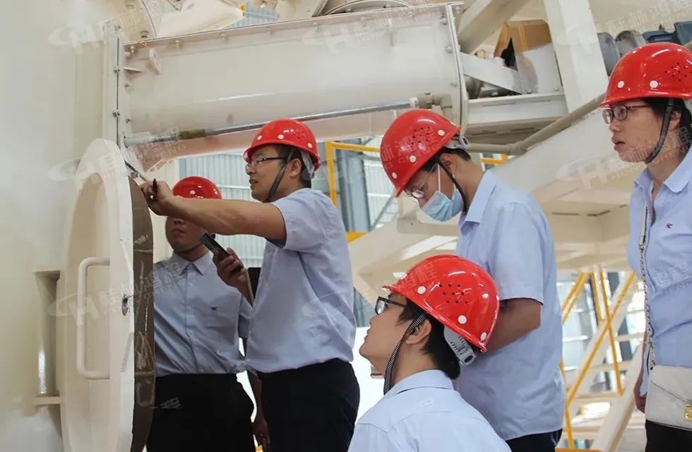 再創(chuàng)輝煌！桂林鴻程礦山設(shè)備磨粉機(jī)2022銷售大會圓滿召開